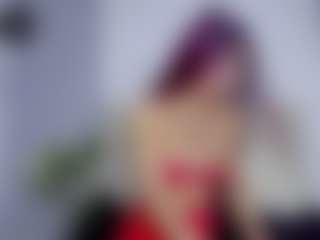 britanny-18's Live Sex Cam Show