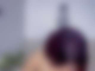 britanny-18's Live Sex Cam Show