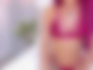 britanny-18's Live Sex Cam Show