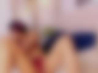 britanny-18's Live Sex Cam Show