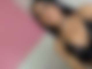 daniathompson's Live Sex Cam Show
