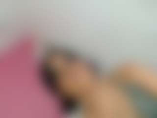 Live cam show with daniathompson - Black Hair on fapnchat