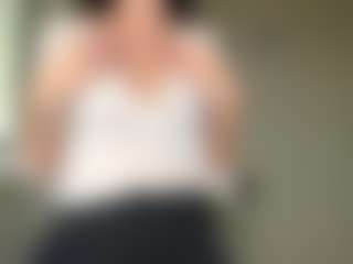 Live cam show with LILI - Granny Squirt on https://playwithruby.com