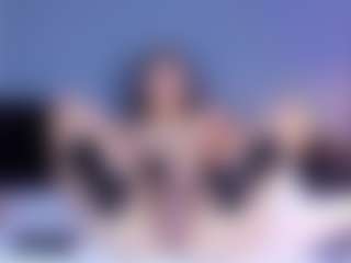 MiaHills's Live Sex Cam Show