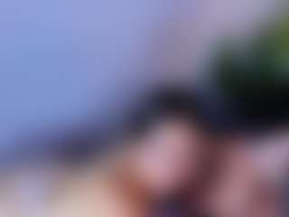 MiaHills's Live Sex Cam Show