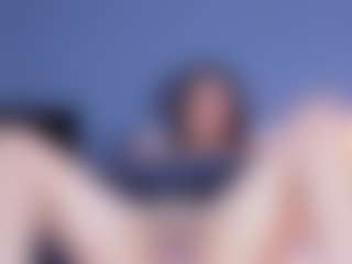 MiaHills's Live Sex Cam Show