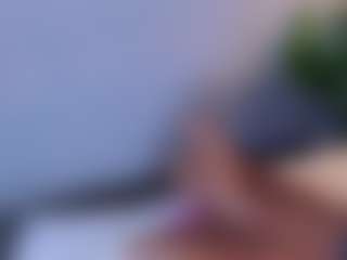 MiaHills's Live Sex Cam Show
