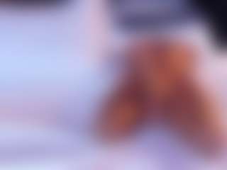 MiaHills's Live Sex Cam Show