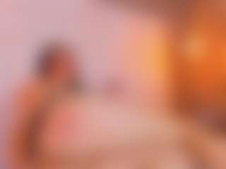 MiaHills's Live Sex Cam Show