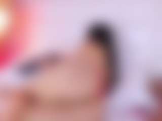MiaHills's Live Sex Cam Show