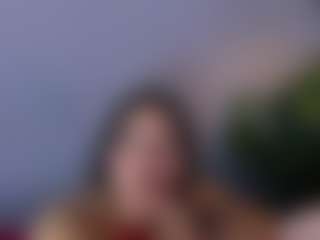 Live cam show with MiaHills - New Teen (18+) on camtv