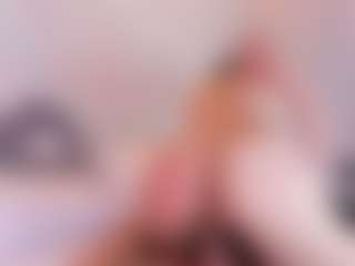 MiaHills's Live Sex Cam Show