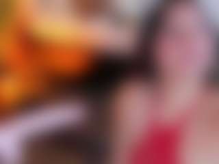 Live cam show with MiaHills - Oil on Lustler