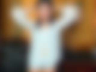DarbyHolzhauer's Live Sex Cam Show