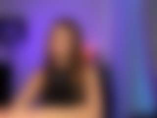 Live cam show with Shaya - Facial Piercings on Cam Slut