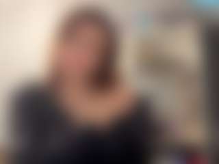 Live cam show with TeresitaDickens - Body Massage on livesuperchat.net
