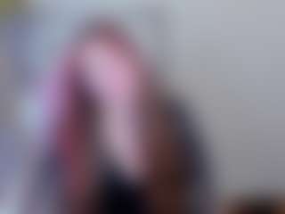 Live cam show with avrorarose - Thick on Gym Cam Girls
