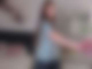 Live cam show with IllaShappard - Sexy on CamClone