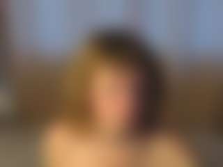 Live cam show with VioletxDesiree - Moaning on Milfs Live