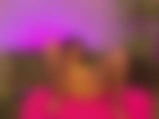 Live cam show with Avelynee - Moaning on Free Soda