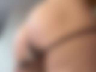 Lilian's Live Sex Cam Show