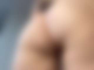 Lilian's Live Sex Cam Show