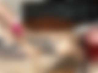 Lilian's Live Sex Cam Show