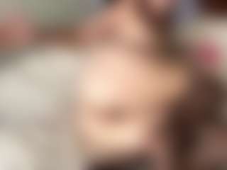 Live cam show with Lilian - Facial Piercings on Dare Cams