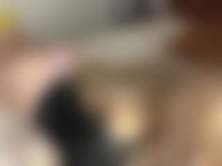 Live cam show with Lilian - Blue Eyes on Camsoda