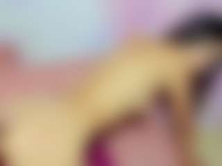 Live cam show with ChloeOhiggins - Ball Sucking on Camming Site