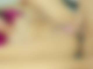Live cam show with ChloeOhiggins - Tease on Camsoda