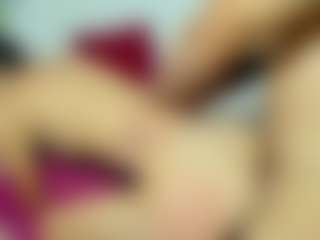 Live cam show with ChloeOhiggins - Ball Sucking on Uber Horny