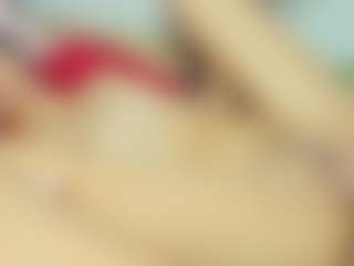 Live cam show with ChloeOhiggins - Ball Sucking on crypto-cams