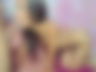 Live cam show with ChloeOhiggins - Ball Sucking on Camsoda