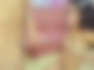 Live cam show with ChloeOhiggins - Ball Sucking on dropp.cam