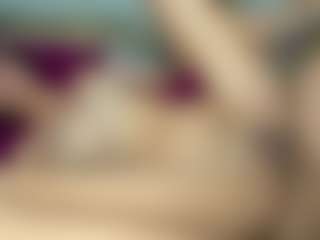 Live cam show with ChloeOhiggins - Ball Sucking on Camsoda
