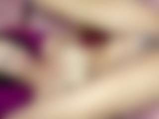 Live cam show with ChloeOhiggins - Ball Sucking on infinitiblacc.com