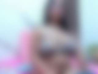 Live cam show with Diiamond18 - Striptease on Hubzter Live