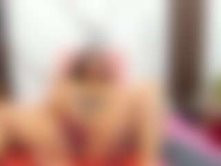 Live cam show with Diiamond18 - Body Massage on Camversity