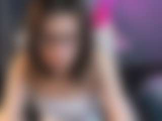 Live cam show with Eleanor-Lily - Body Massage on CamClone