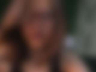 Live cam show with Eleanor-Lily - Teasing on livesexfox.com