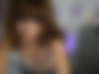 Live cam show with EllaYoung18 - Barelylegal on makecum.org