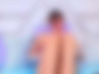 Live cam show with KeyraCoa - Oil on Mixed Magazine Live
