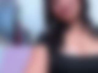 Leslyy19's Live Sex Cam Show