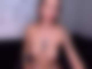 Live cam show with Vanessaaskyy - Blonde Hair on ObeyMaria