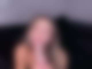 Live cam show with Vanessaaskyy - Athletic on Dolls Live