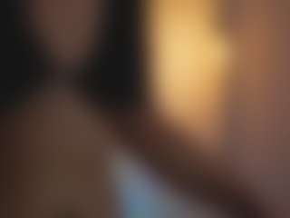 Live cam show with anabelcurvy - Moaning on Camsoda