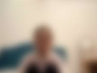 CarmelitaPluemer's Live Sex Cam Show