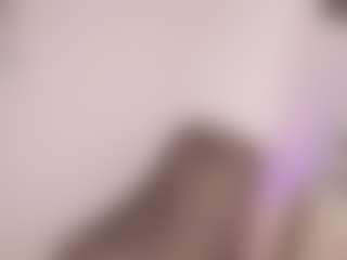 Live cam show with KendaallFox69 - Drinking on StripNow