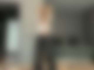 Luna's Live Sex Cam Show